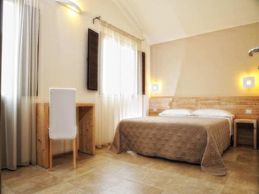 B&B Le Cale Santa Maria Navarrese Quarto foto